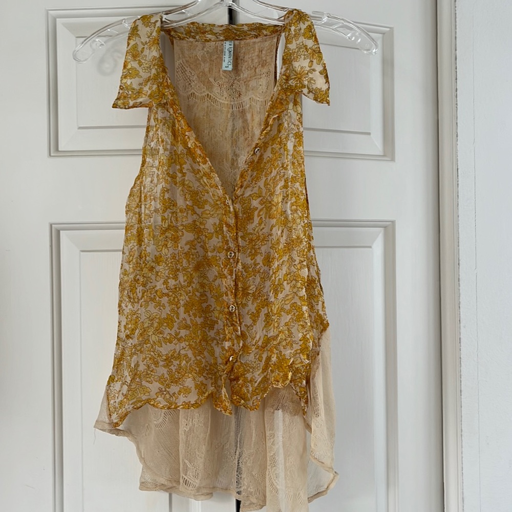 Free People lace and sheer buttoned collared top Size S/P